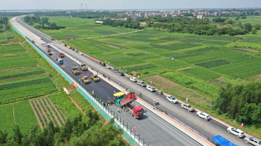 建设•迈进‖薪火相传,续写奋进篇章